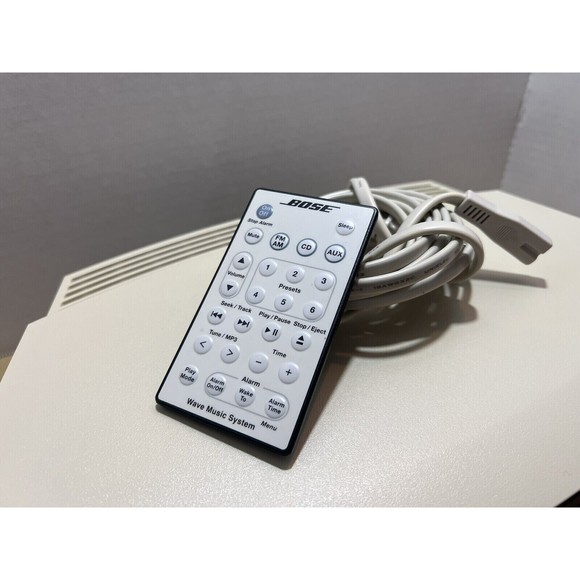 Bose Wave Radio CD Player AWRCC2  - Platinum White with Bluetooth Adapter - Picture 9 of 12